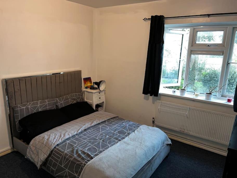 1-bed Flat With Fast Wi-fi In Prime Location 15mins From Appartamento Londra